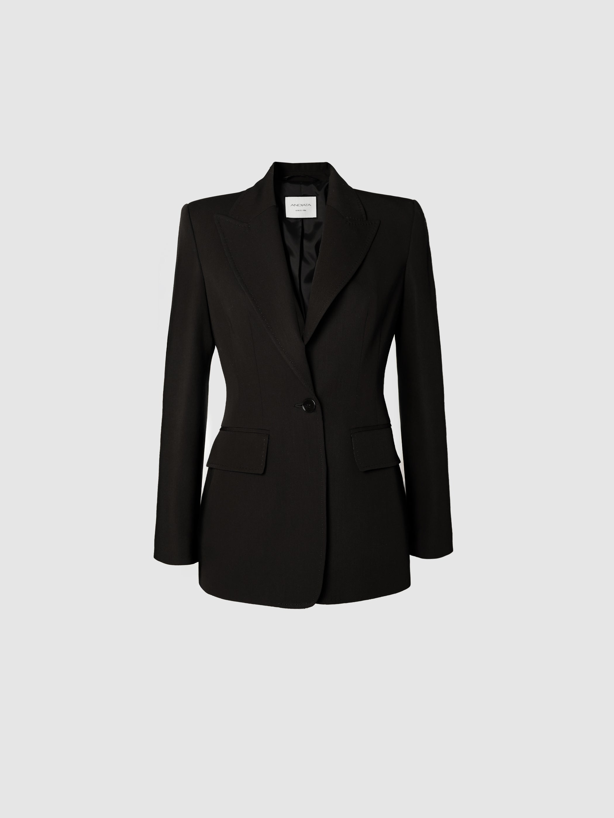 Cinnifer Blazer