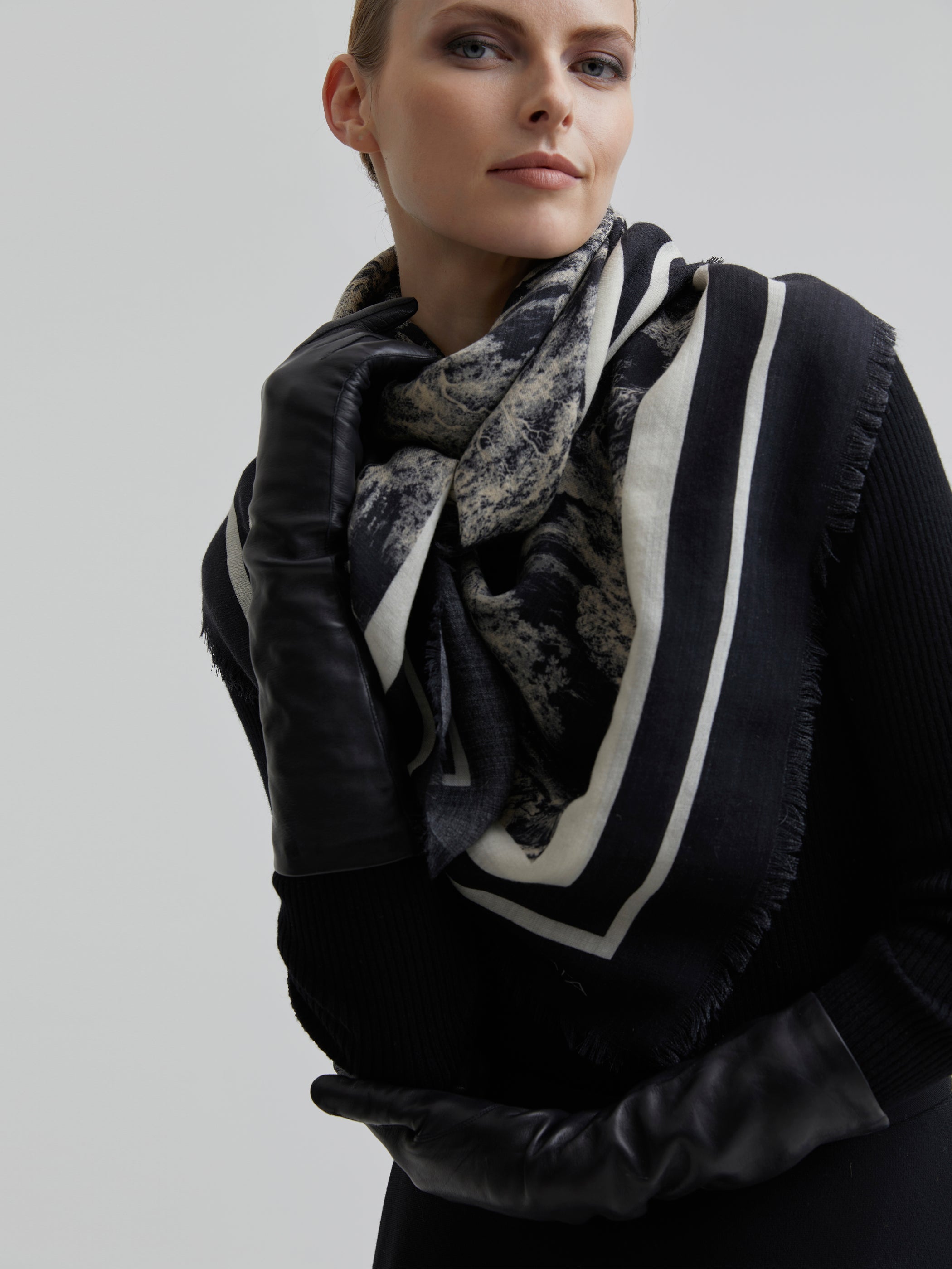 Havina Wool Scarf