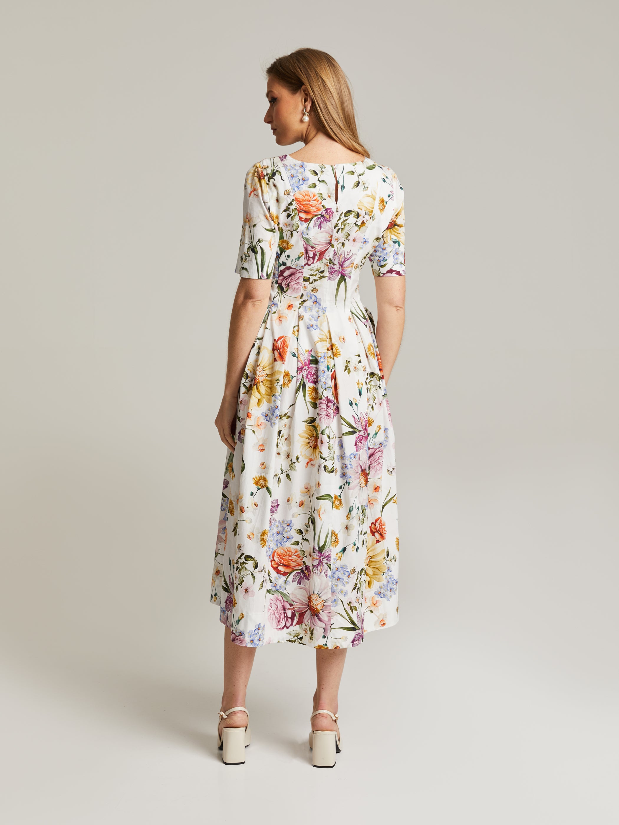 Julitta H Mekko