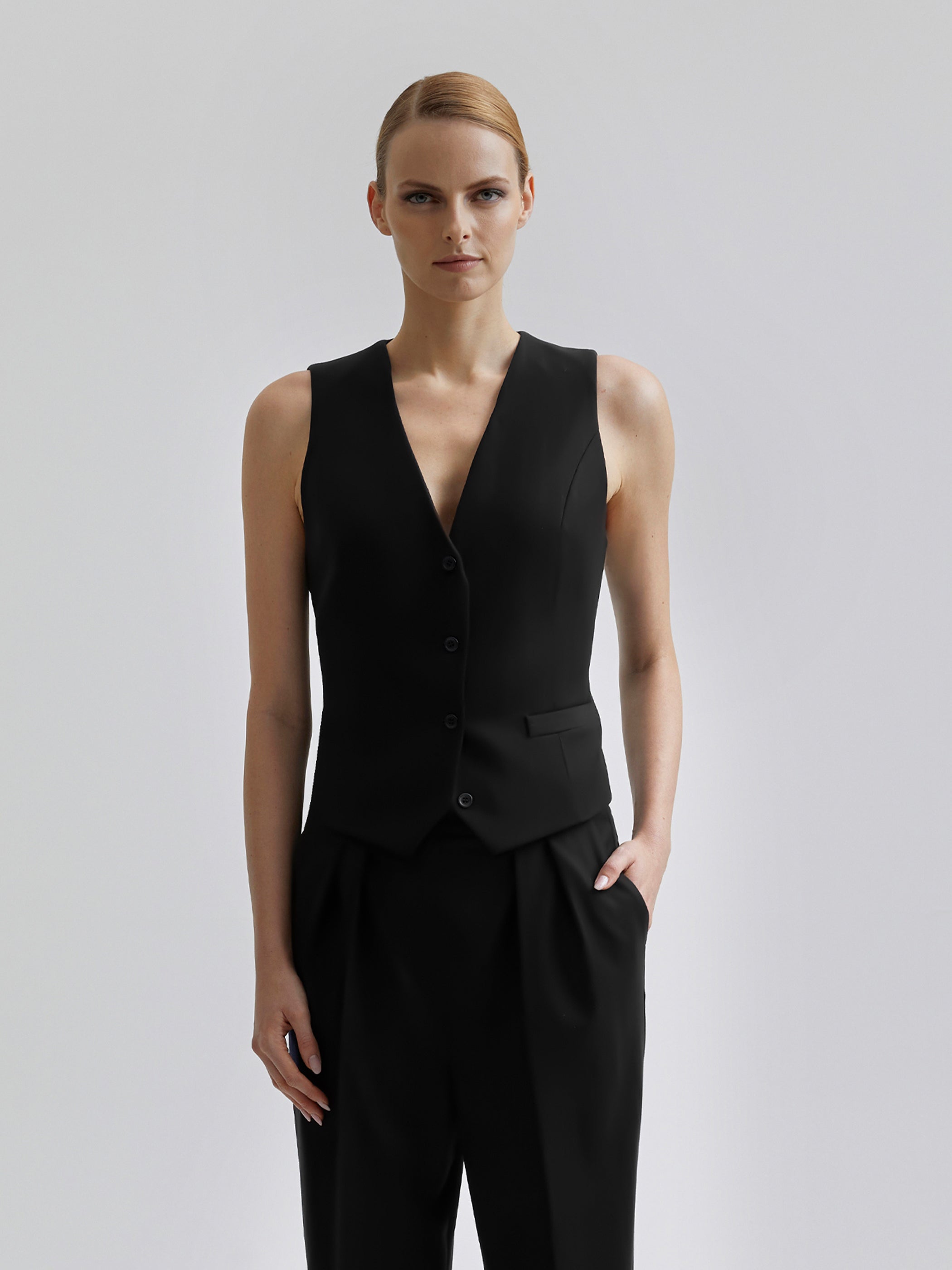 Maria Vest