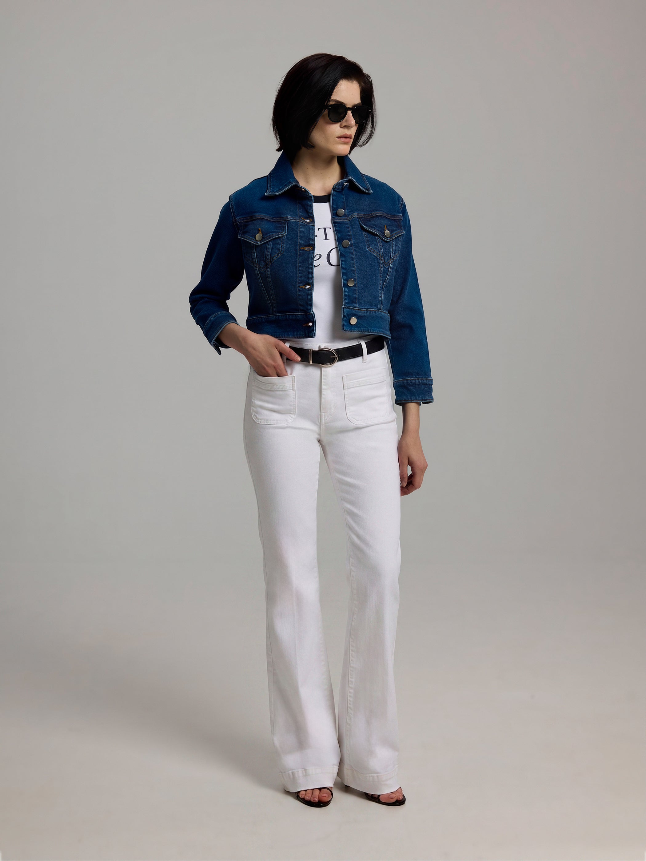 Fayme White Flared Jeans – Andiata