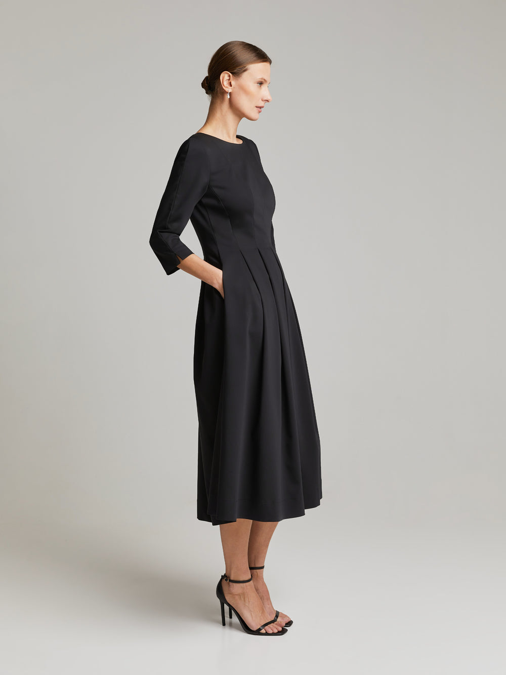 Julitta 3/4 Sleeved Black Dress - Andiata – Andiata