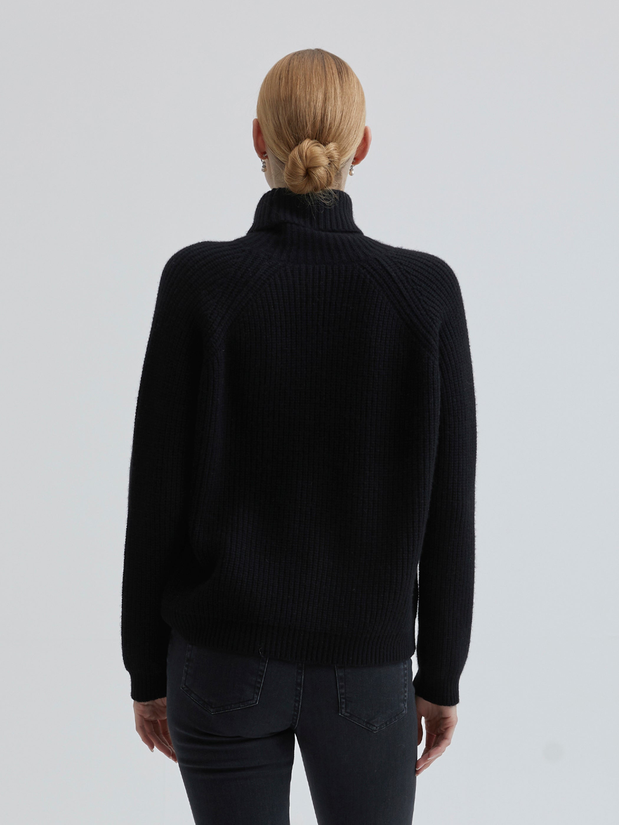 Laure Roll-Neck Knit