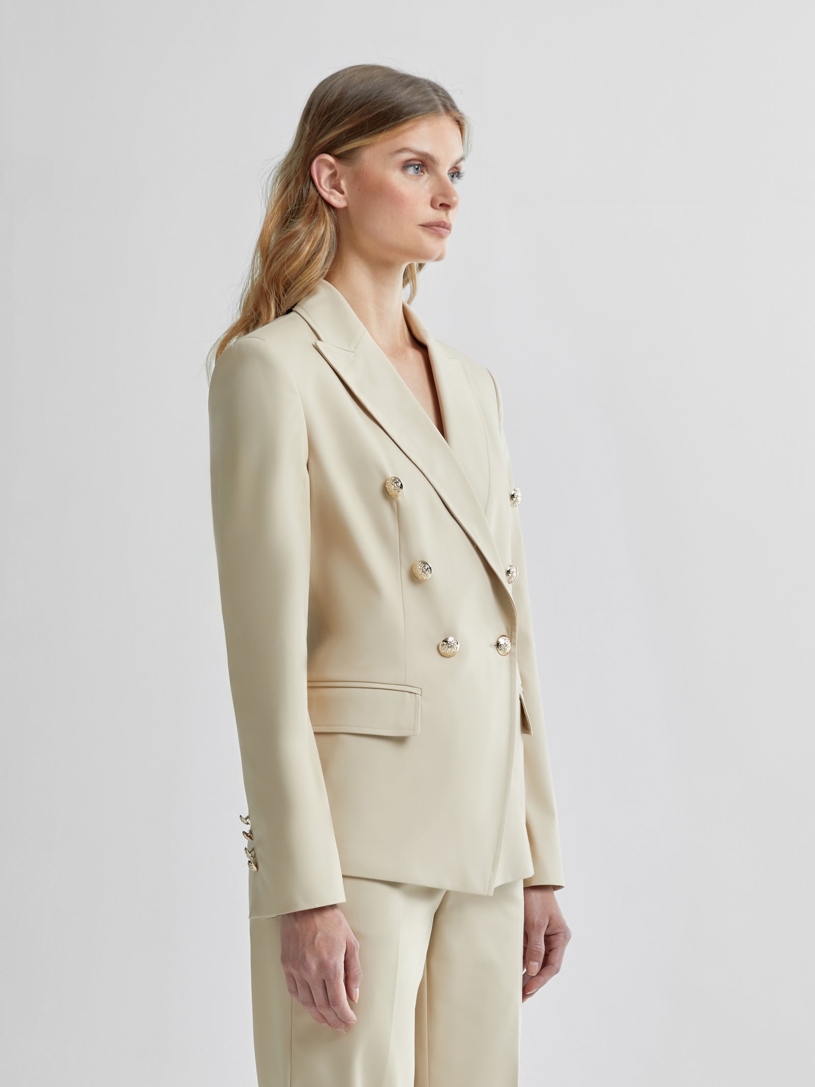 Rosi Beige Blazer - Andiata – Andiata