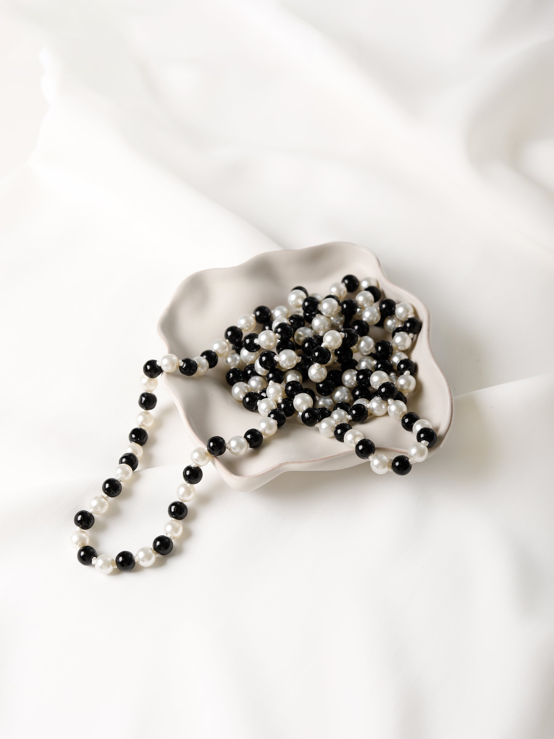 Loralie Pearl Necklace